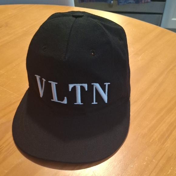 Valentino Garavani VLTN Logo Printed baseball cap